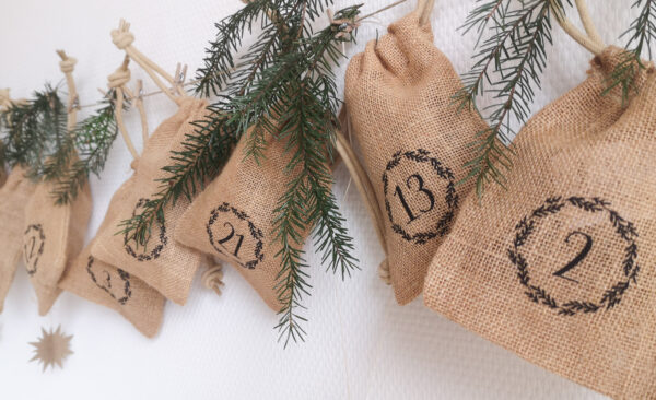 Adventskalender 4 - (Jute- oder Baumwollsäckchen)