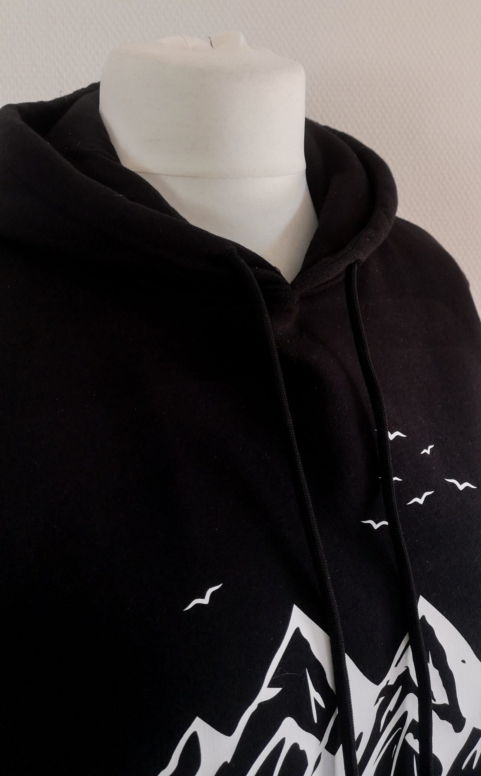 Hoodie "Berge" - schwarz - Image 5