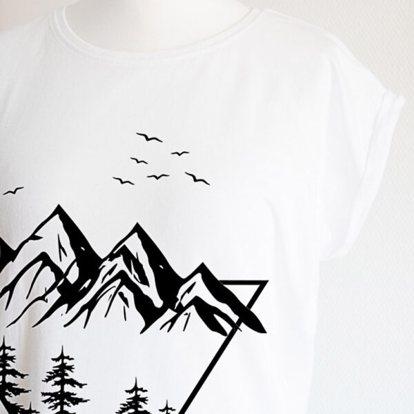 T-Shirt "Dreieck - Berge und Tannen"