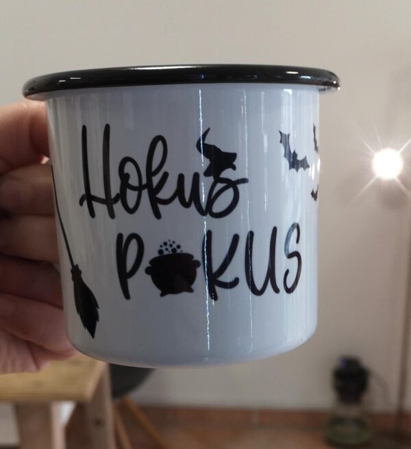 Emailletasse "Hokus Pokus" - Image 2